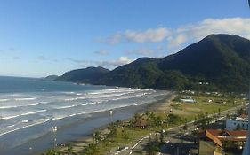 Apto frente ao mar